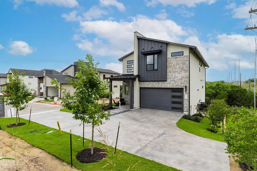 604 Grapeleaf Dr, Lakeway, TX 78738 - Image #2