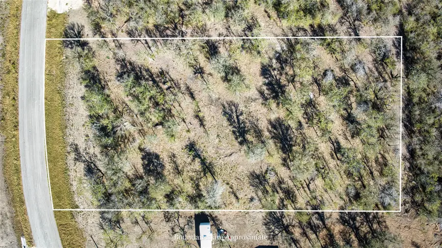 137 Baylen Clifton Ln, Lockhart, TX 78644 - Image #2