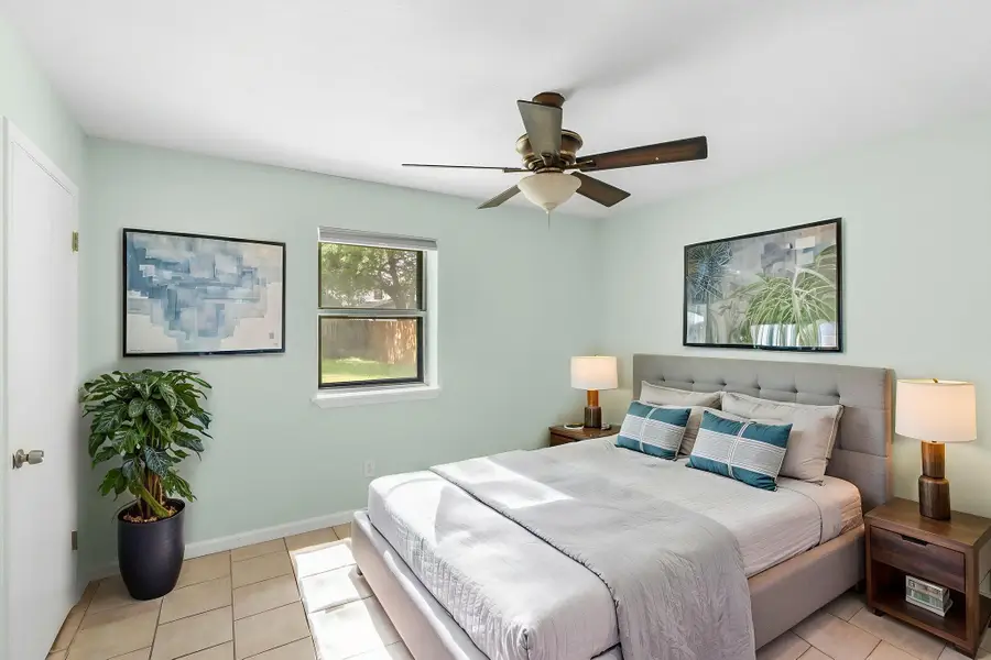 903 Mimosa Dr, Lockhart, TX 78644 - #3