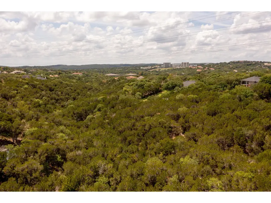 539 Beardsley Ln, Austin, TX 78746 - Image #2