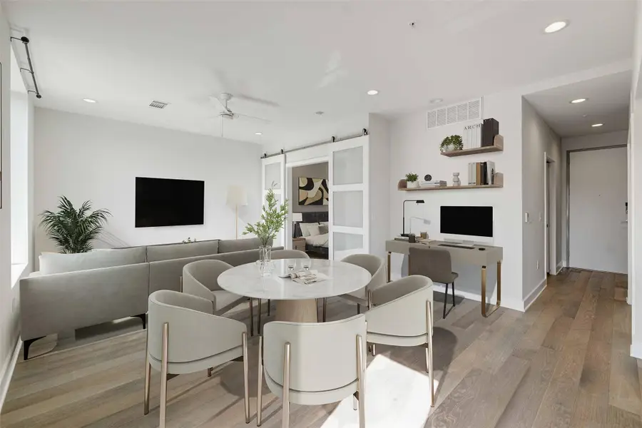 1800 E 4th St #205, Austin, TX 78702 - #2