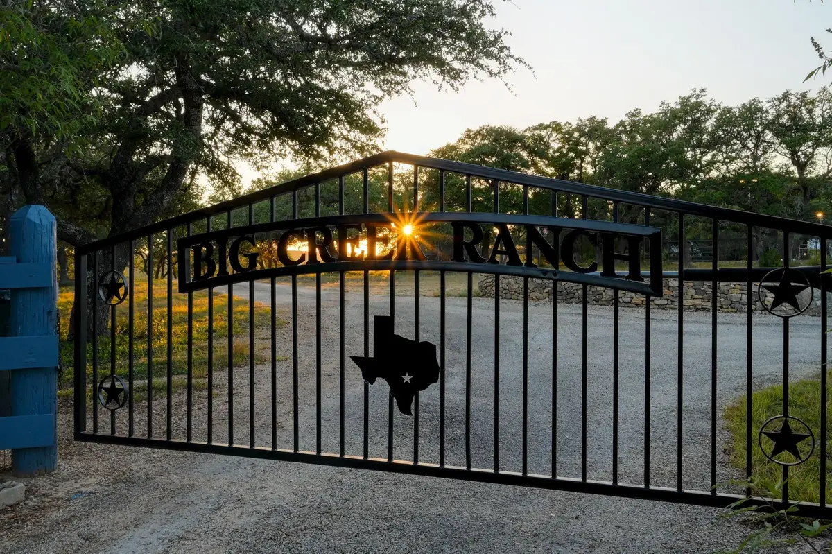 100 Big Creek Rd, Blanco, TX 78606 - #1