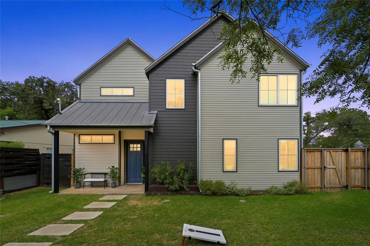 1310 Comal St, Austin, TX 78702 - #1