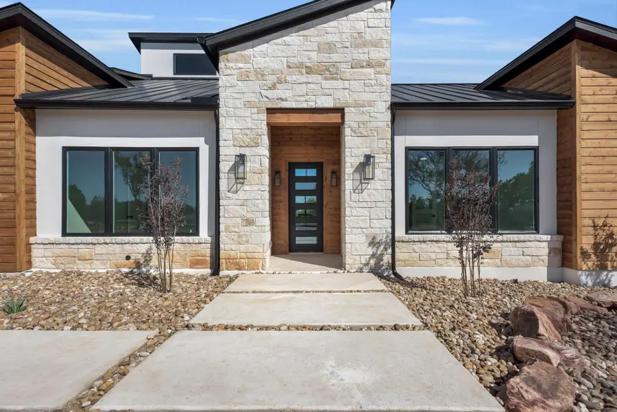 101 Silverway, Horseshoe Bay, TX 78657 - #2