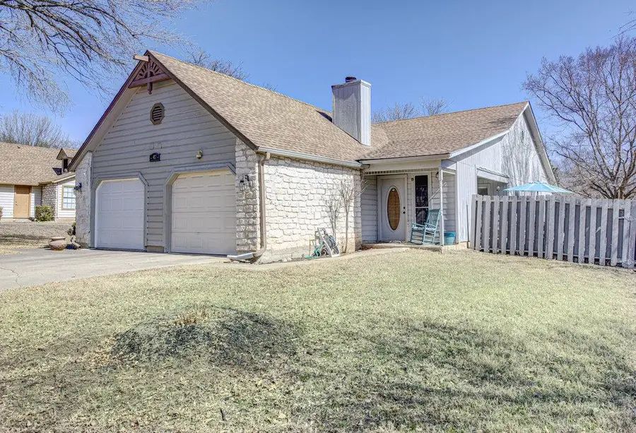 417 Fantail Loop #B, Lakeway, TX 78734 - #2