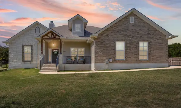 15821 Salado Dr, Temple, TX 76502