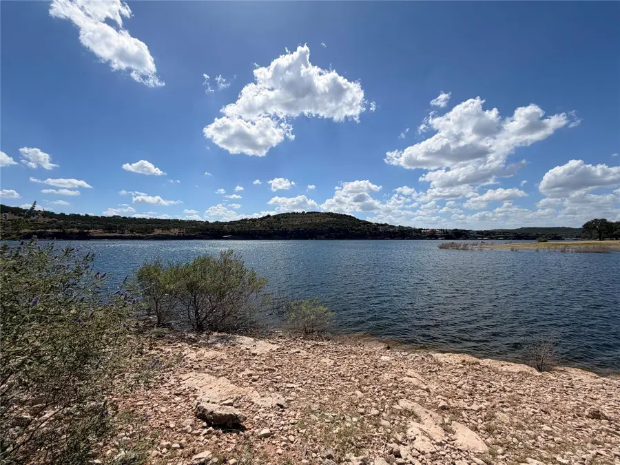 1401 Emerald Rd, Lago Vista, TX 78645 - #2