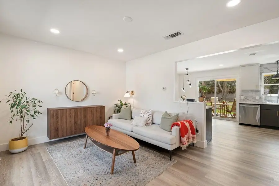 4705 Old Castle Rd, Austin, TX 78745 - #2