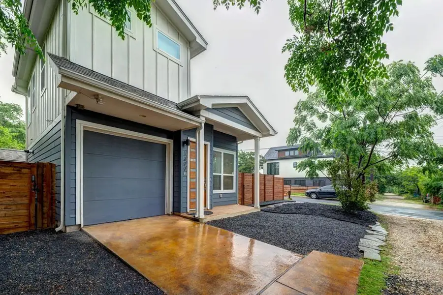 1300 Walnut Ave #B, Austin, TX 78702 - #3
