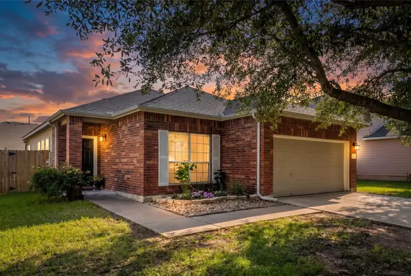 1015 Hondo Ln, Hutto, TX 78634