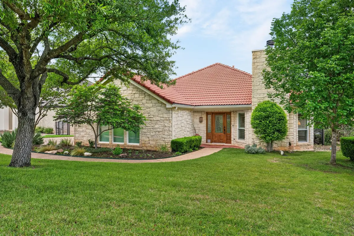 17 Stillmeadow Dr, The Hills, TX 78738 - #1