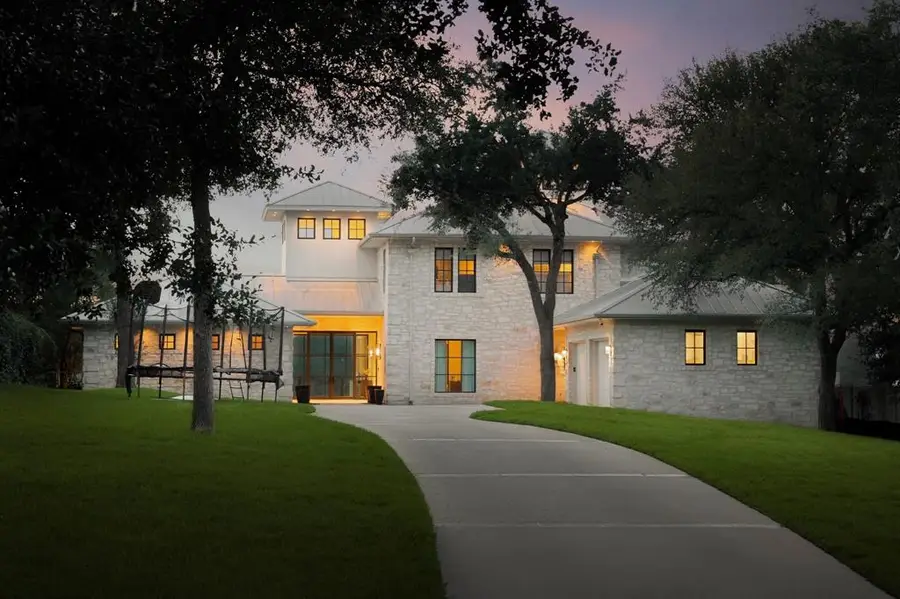 4402 Aqua Verde Dr, Austin, TX 78746 - Image #2