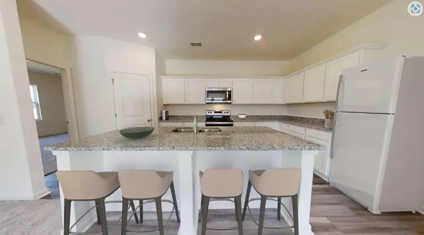 520 Wedemeyer St, Taylor, TX 76574 - Image #3