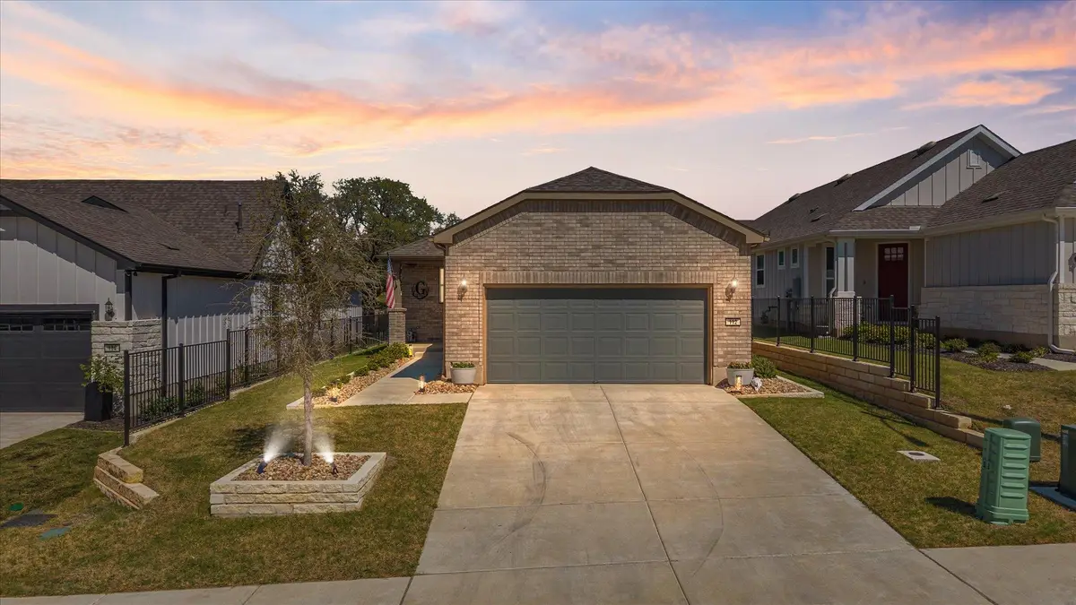112 Clay Hill St, Georgetown, TX 78633 - #1