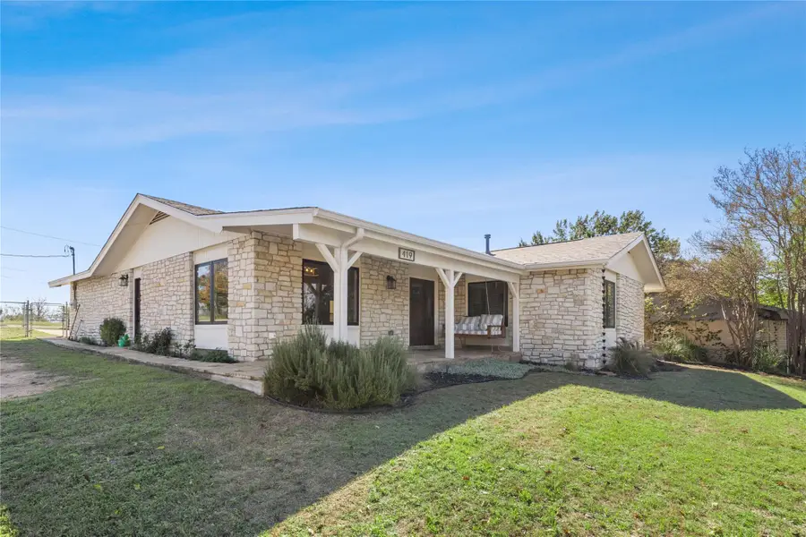 419 Avenue E, Marble Falls, TX 78654 - Image #2