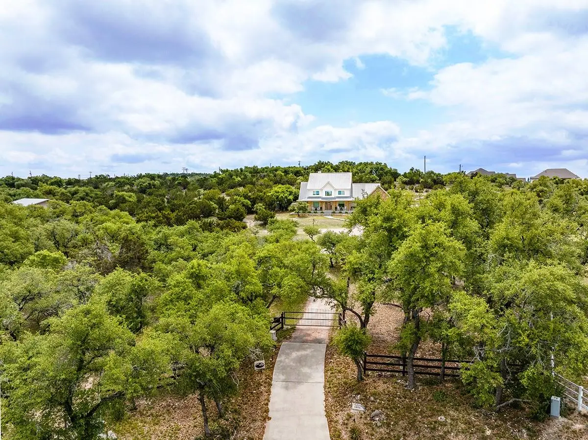 1051 Trailhead Cir, Dripping Springs, TX 78620 - #1