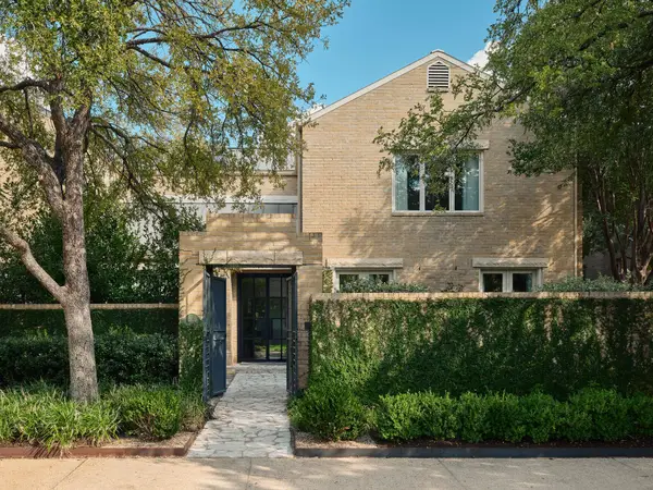 1109 Elm St #D, Austin, TX 78703