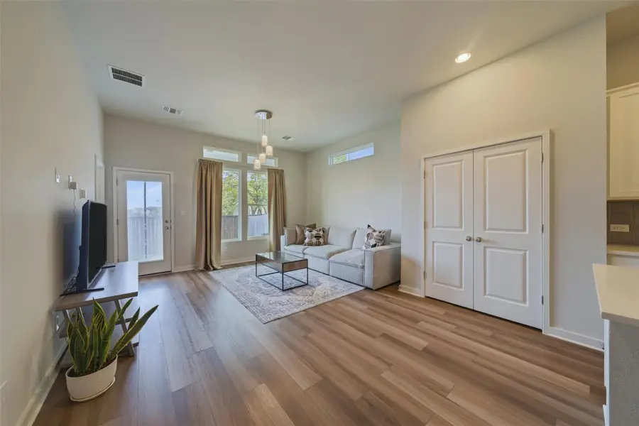 17303 Emperador Dr, Pflugerville, TX 78664 - Image #3