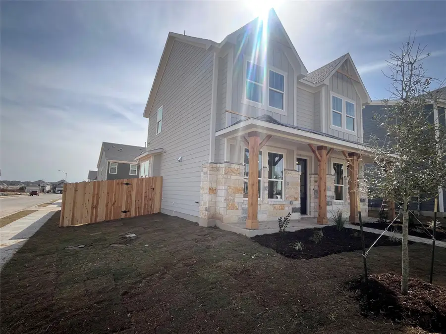 201 Woodrow Ln, Liberty Hill, TX 78642 - #2