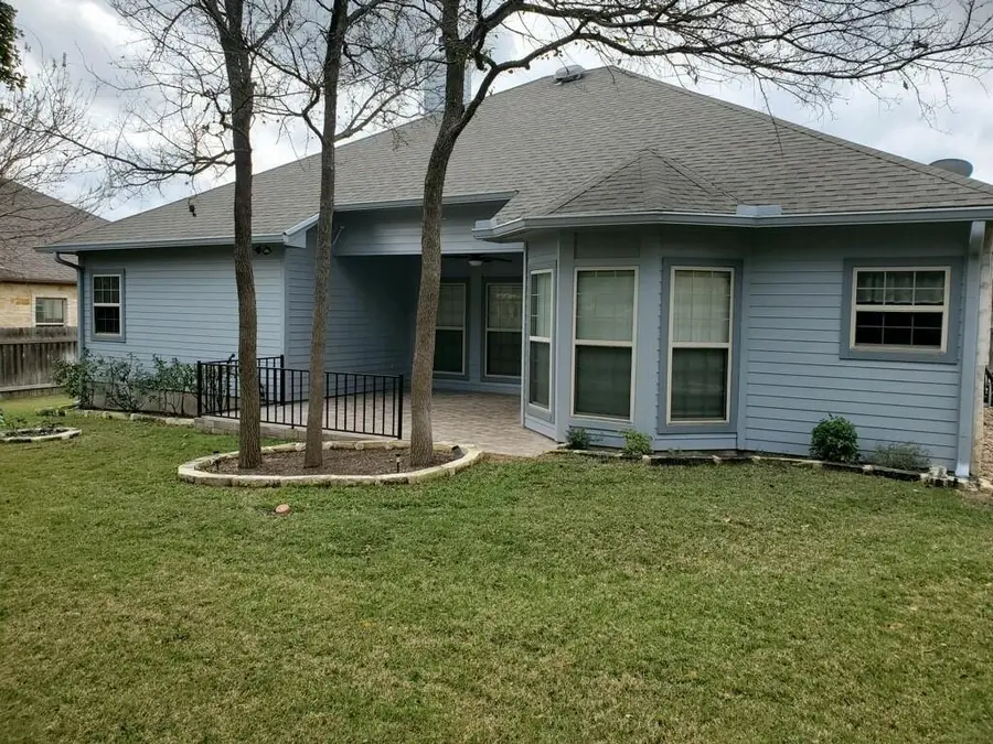 503 Woodland Park Dr, Marble Falls, TX 78654 - #2