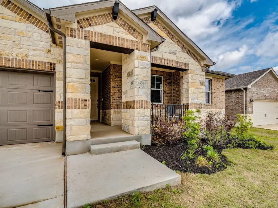 261 Cathedral Mountain Dr, Dripping Springs, TX 78620 - #2