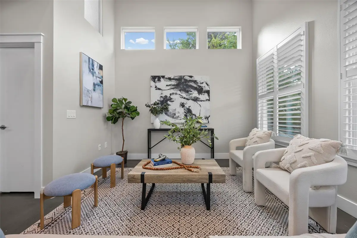 1609 Deloney St #B, Austin, TX 78721 - #1