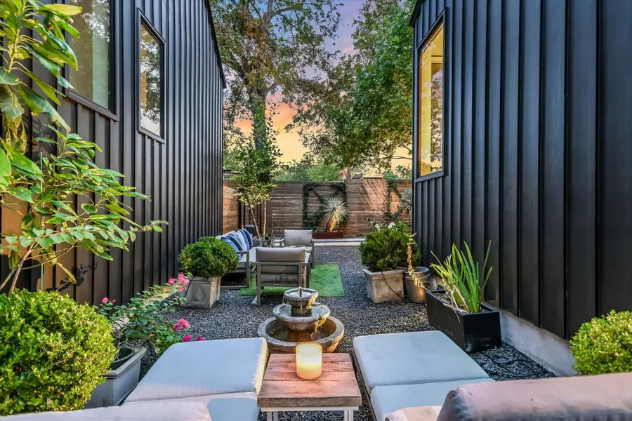 2212 S 2nd St, Austin, TX 78704 - #3