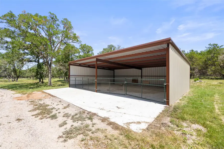 937 Flat Creek Rd, Johnson City, TX 78636 - #2