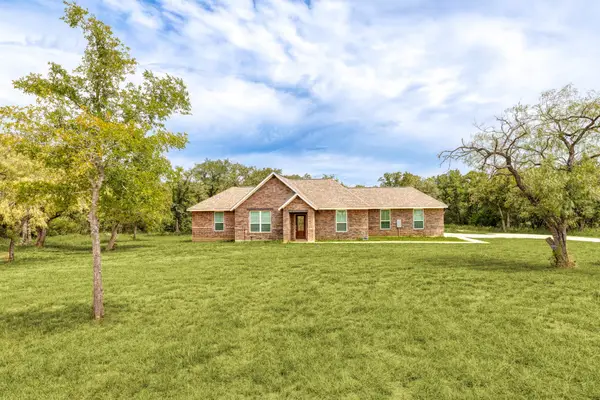446 Post Oak, Gonzales, TX 78629
