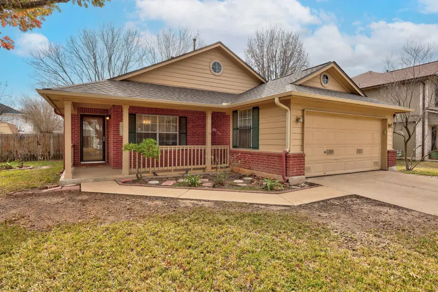 605 Elizabeth Ln, Bastrop, TX 78602 - #2