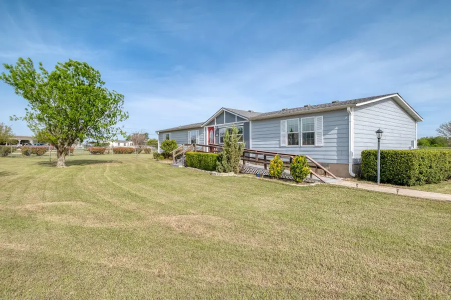 114 Thomas Park Dr, Hutto, TX 78634 - #3