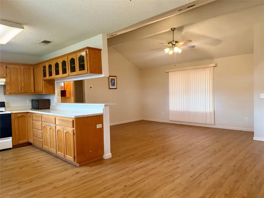 25 Salado Dr, New Braunfels, TX 78130 - #3