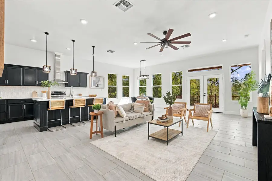 157 E Keanahalululu Ln, Bastrop, TX 78602 - #3