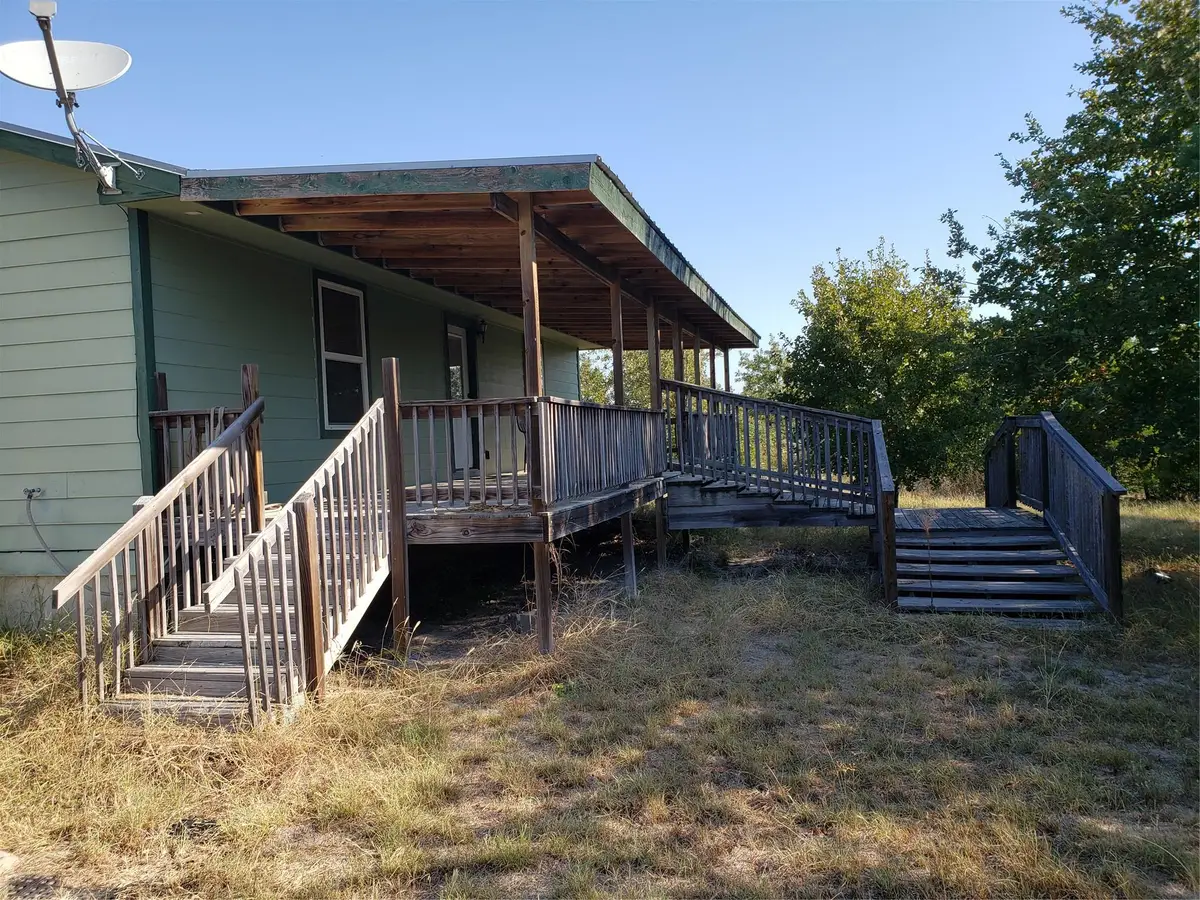 426 Cardinal Dr, Paige, TX 78659 - #1