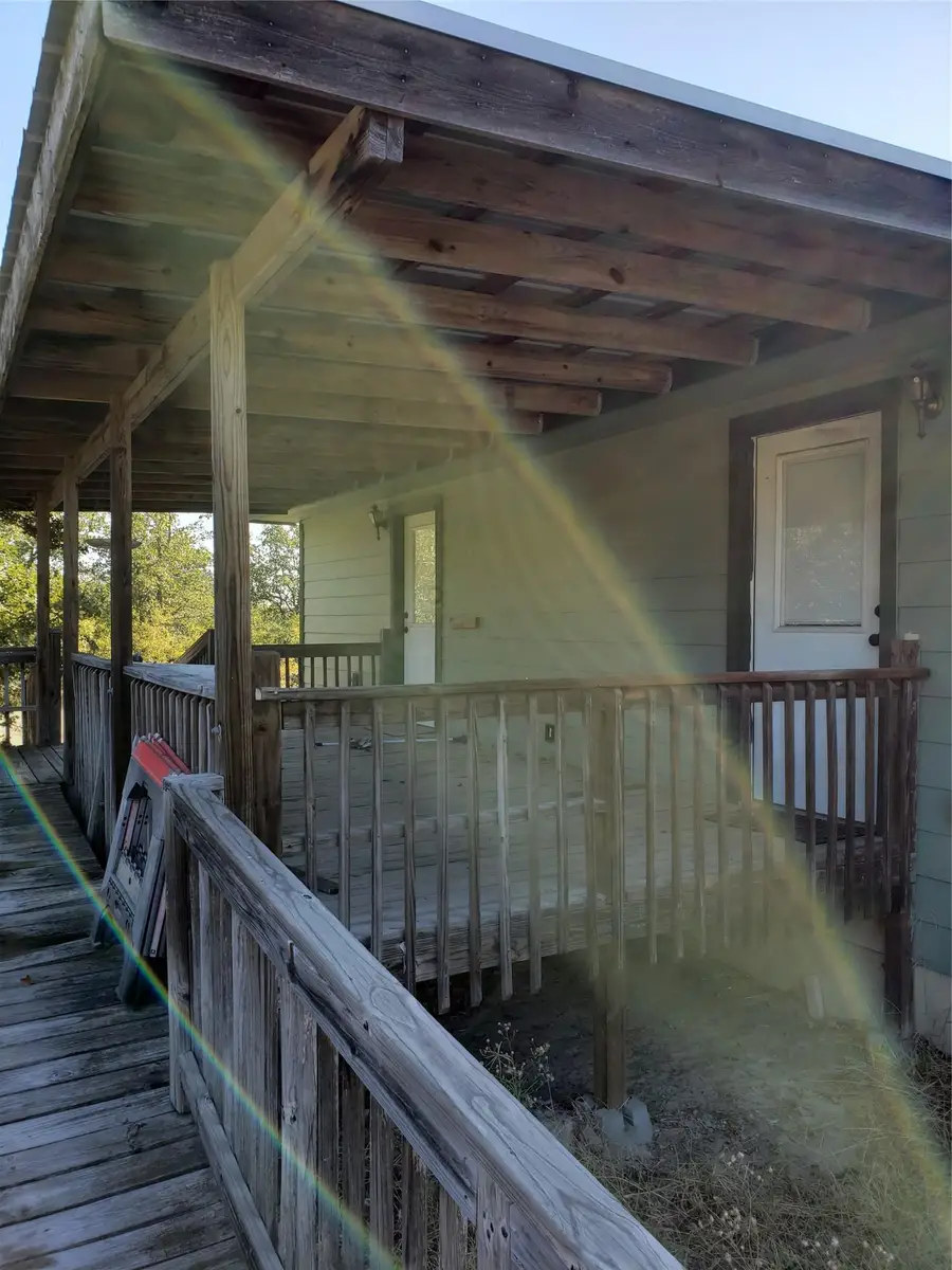 426 Cardinal Dr, Paige, TX 78659 - #2