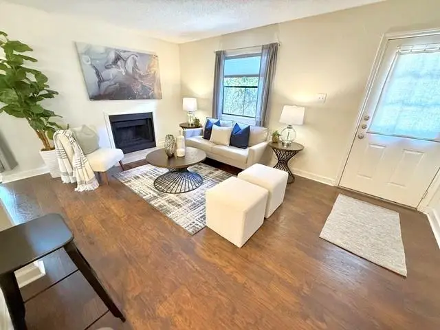 900 Taulbee Ln #106, Austin, TX 78757 - #3