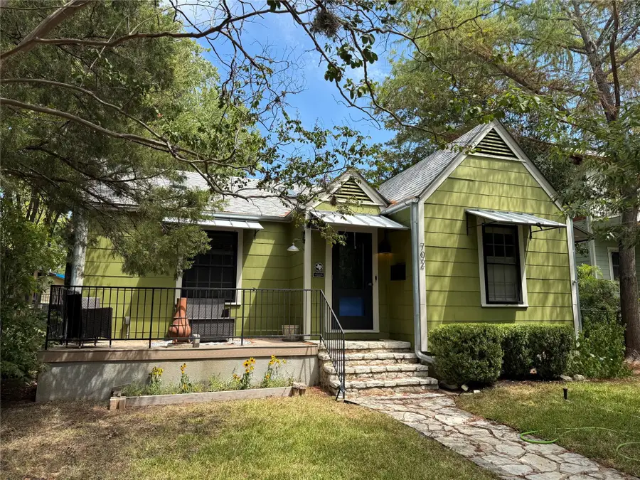 702 E 45th 1/2 St, Austin, TX 78751 - #2