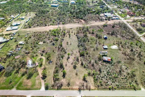 000 Leisure Lane Ln, Cedar Creek, TX 78612