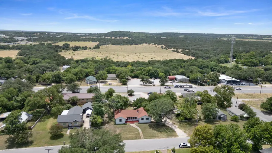 900 N Main St, Burnet, TX 78611 - #3