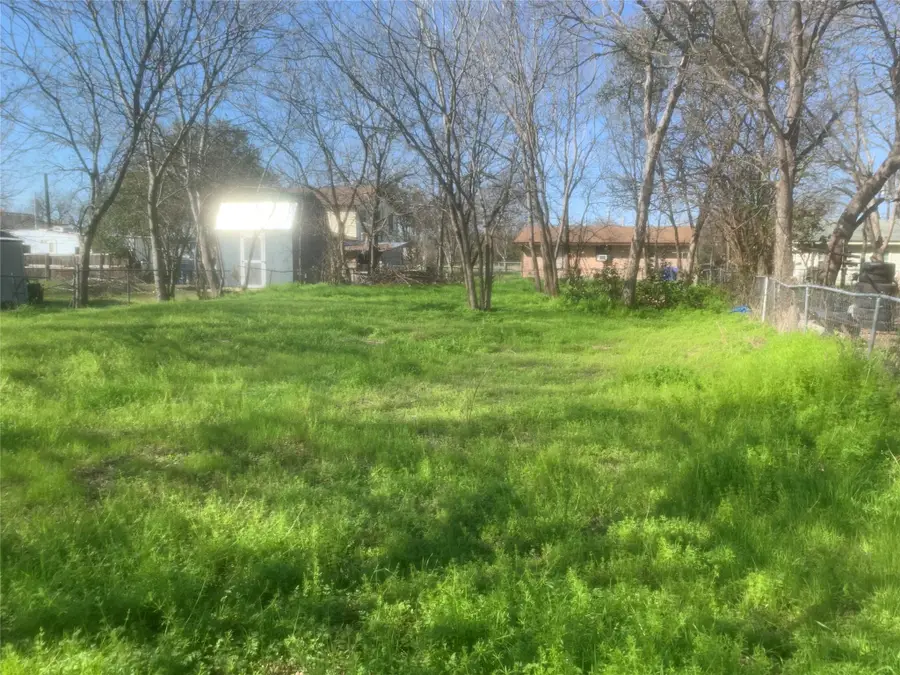 1622 Starcke St, Seguin, TX 78155 - #3
