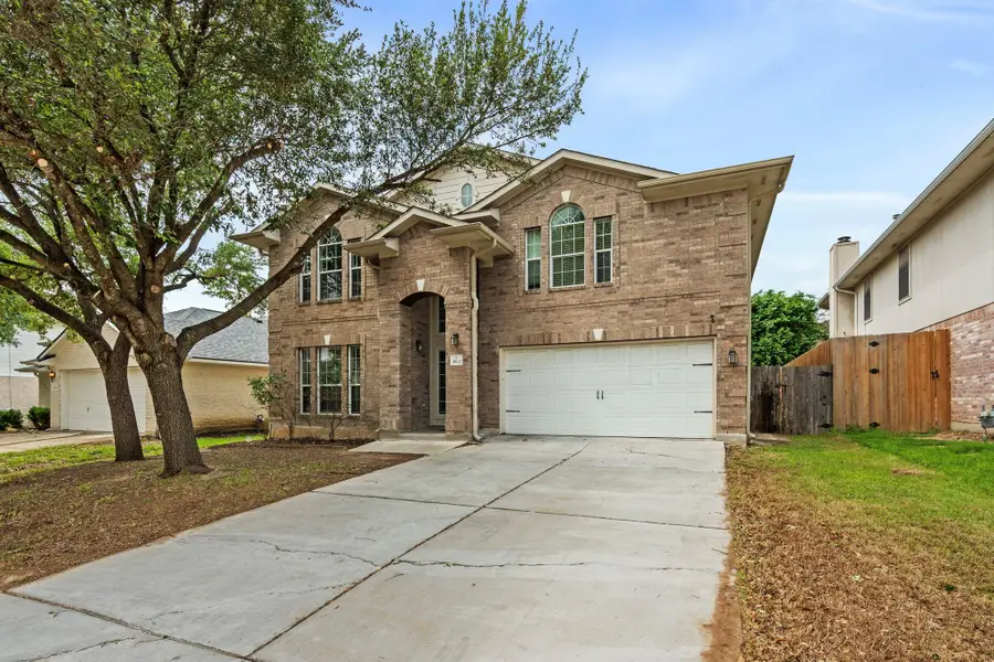 3902 Bonnie Ln, Round Rock, TX 78665 - #2