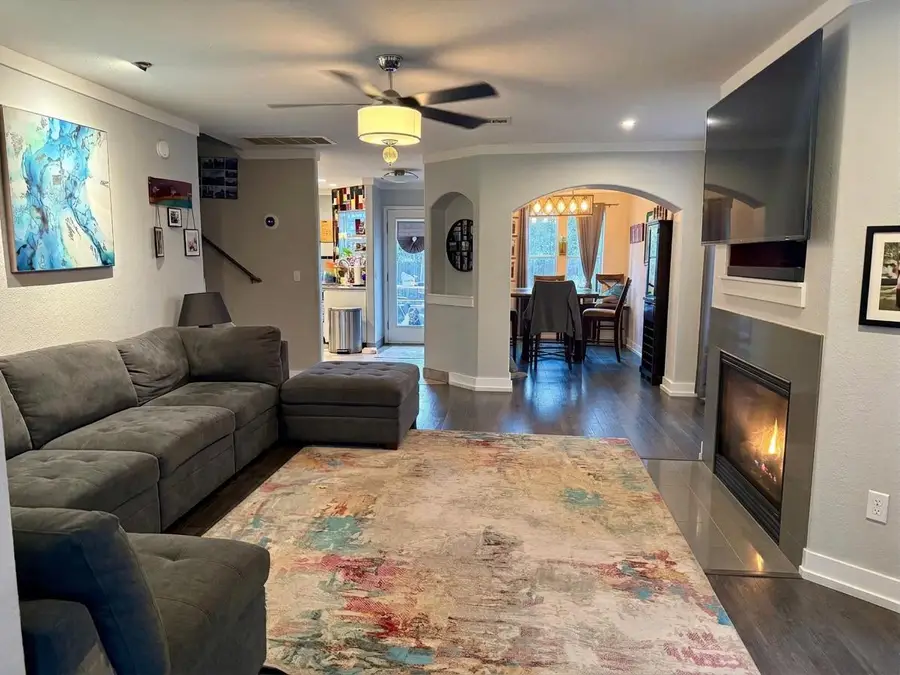 902 Tanglewood Dr, Leander, TX 78641 - #2