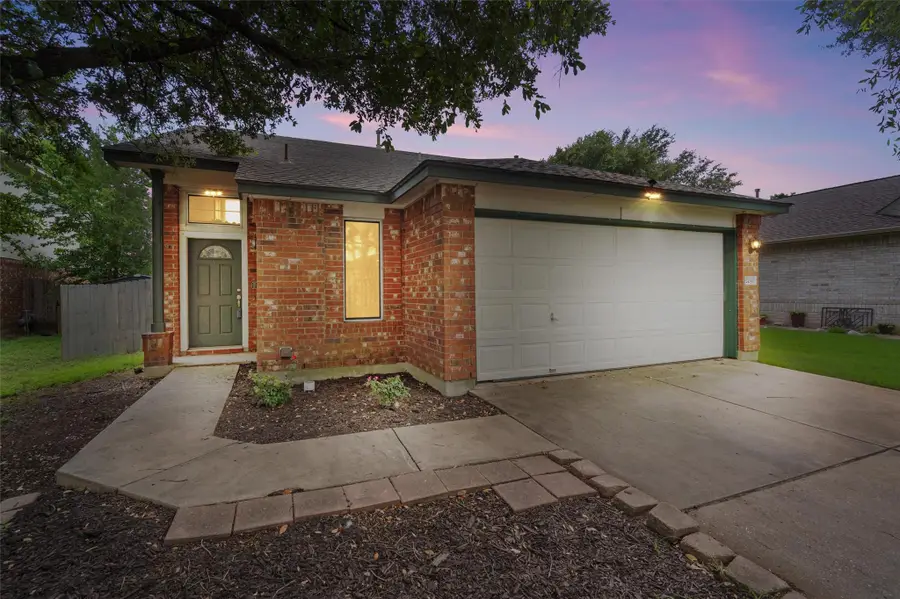 2040 Buckley Ln, Round Rock, TX 78664 - #2
