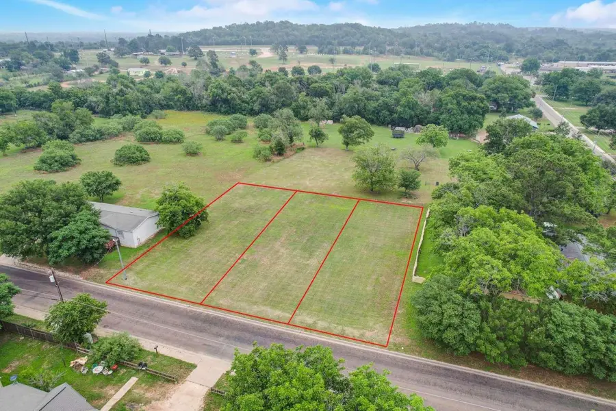 2105 Pecan St, Bastrop, TX 78602 - #2