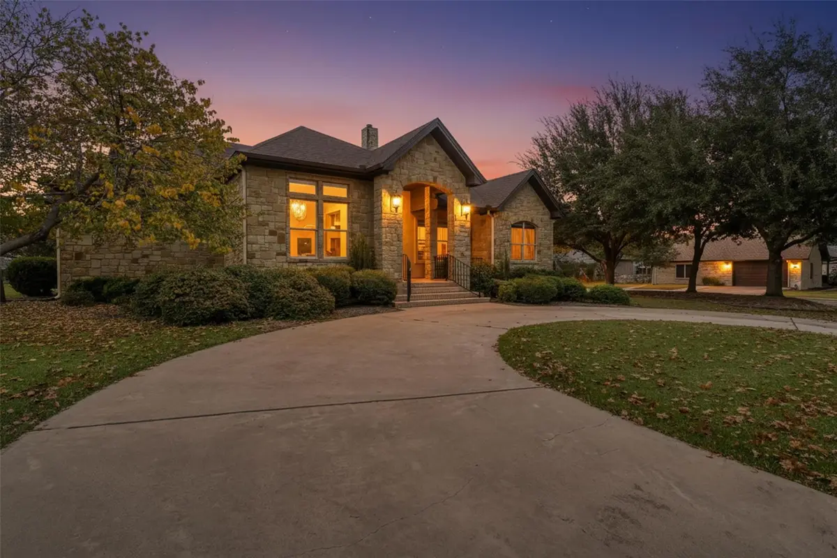 114 Preston Trl, Meadowlakes, TX 78654 - Image #1