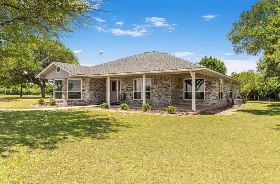 2460 State Highway 95 Highway N, Moulton, TX 77975 - #2