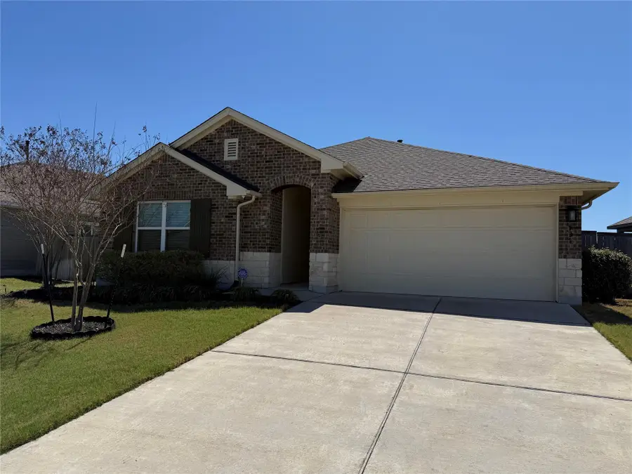 131 Patrick Herndon Dr, Bastrop, TX 78602 - #2