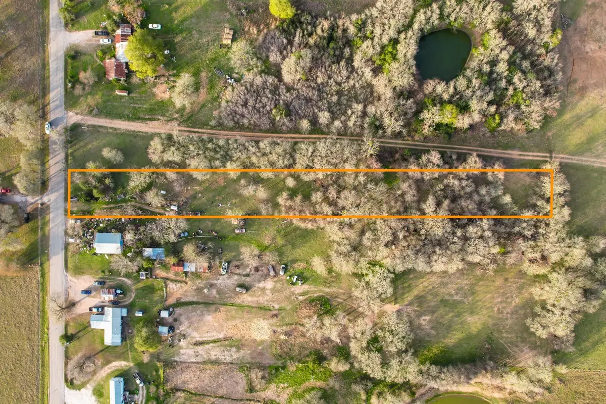 269 Old Lake Rd, Smithville, TX 78957 - Image #1