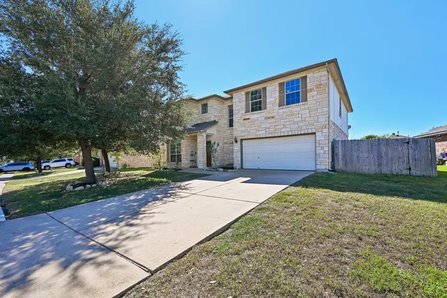 653 Dark Horse Ln, Buda, TX 78610 - #3