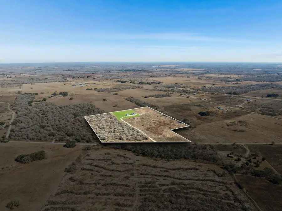 5476 County Road 427, Stockdale, TX 78160 - #3